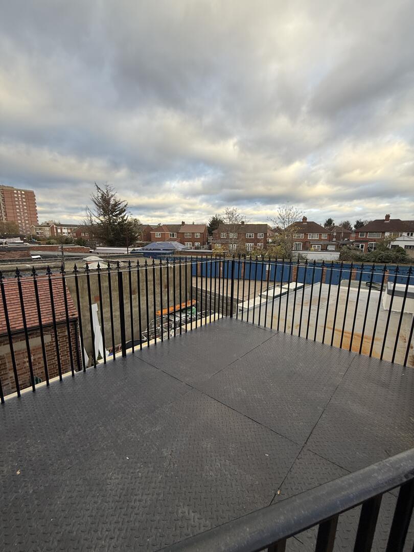 Yeading Lane, Hayes